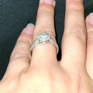 Size 6 14k white gold engagement ring